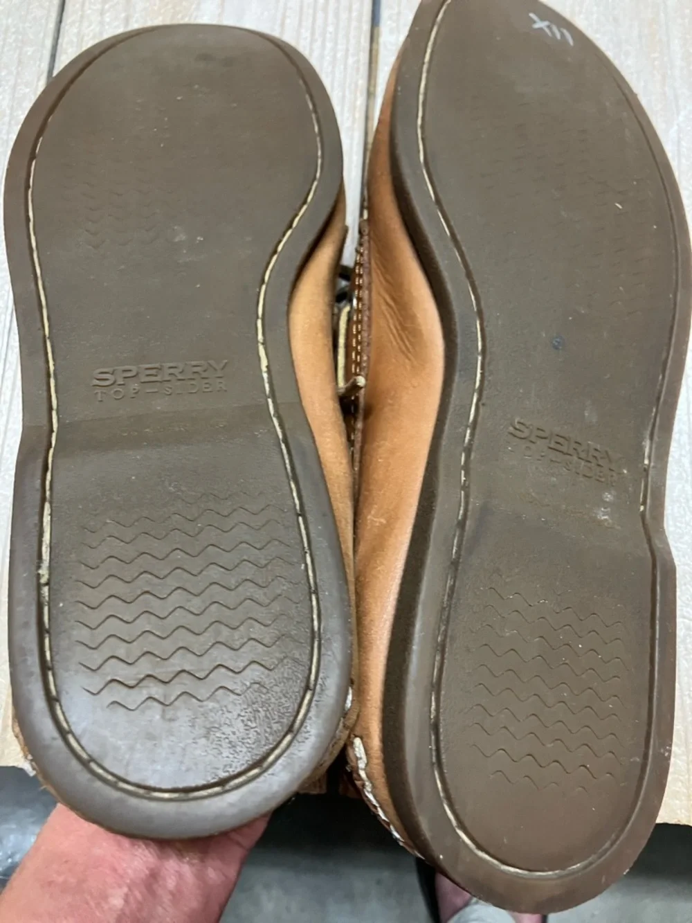 Sperry Men's Tan Leather Boat Shoes